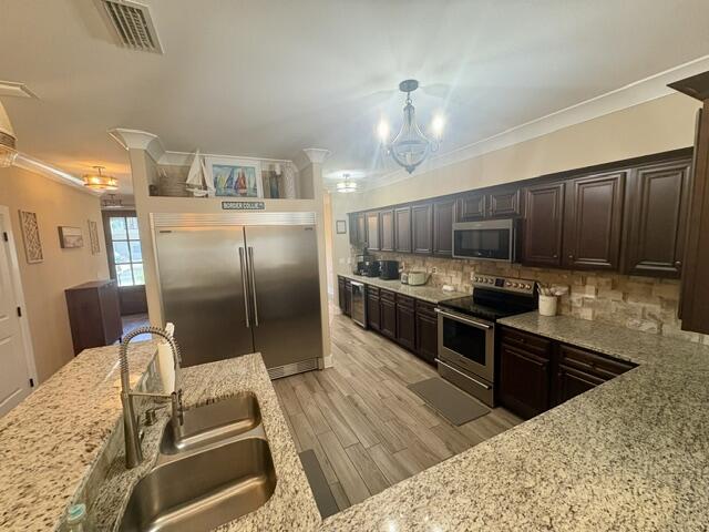 Vieux Carre' - Residential Lease