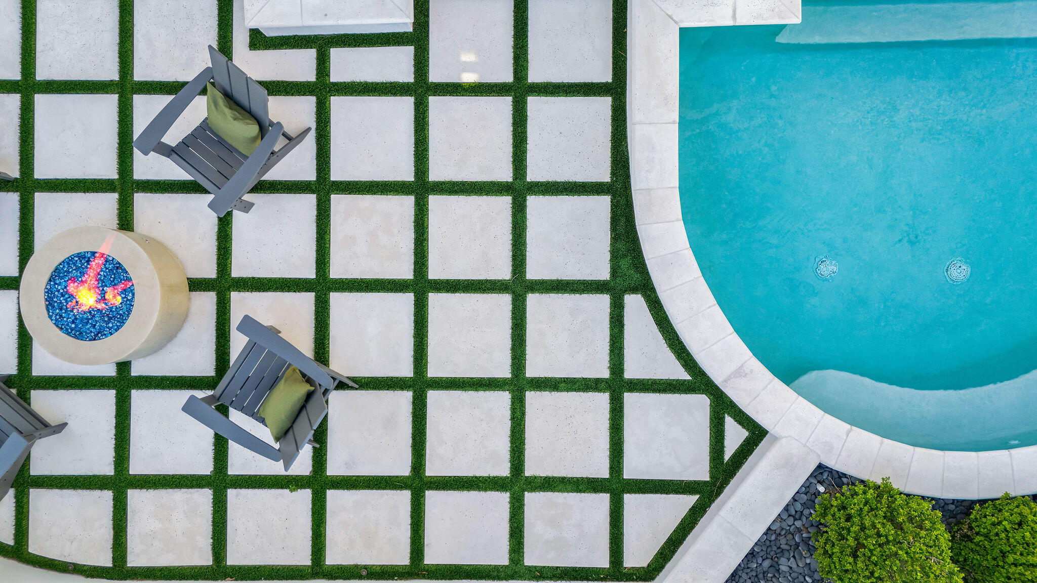 CHURCHILL OAKS - Residential