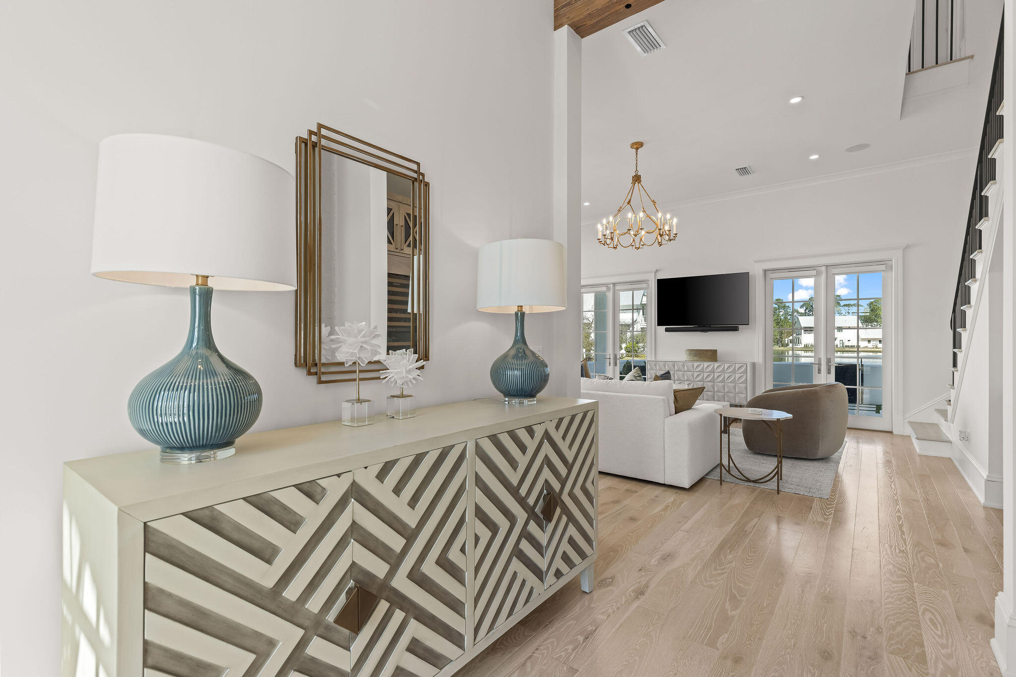 CHURCHILL OAKS - Residential