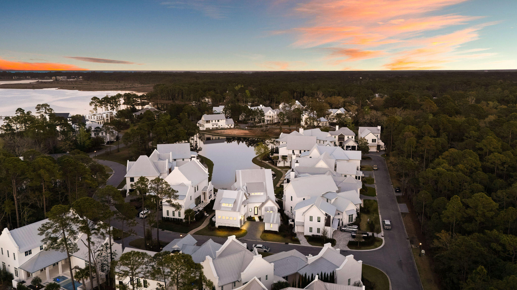 CHURCHILL OAKS - Residential