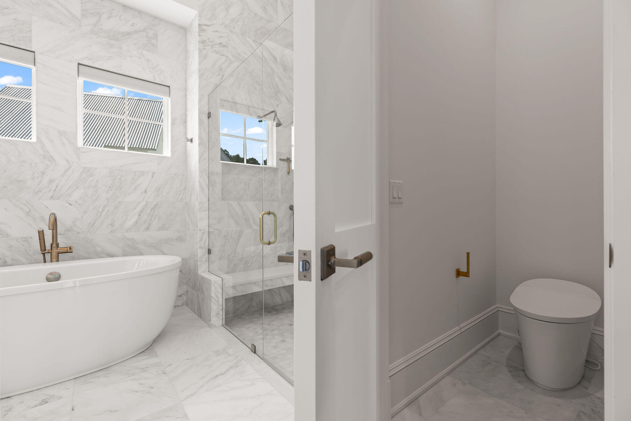 CHURCHILL OAKS - Residential