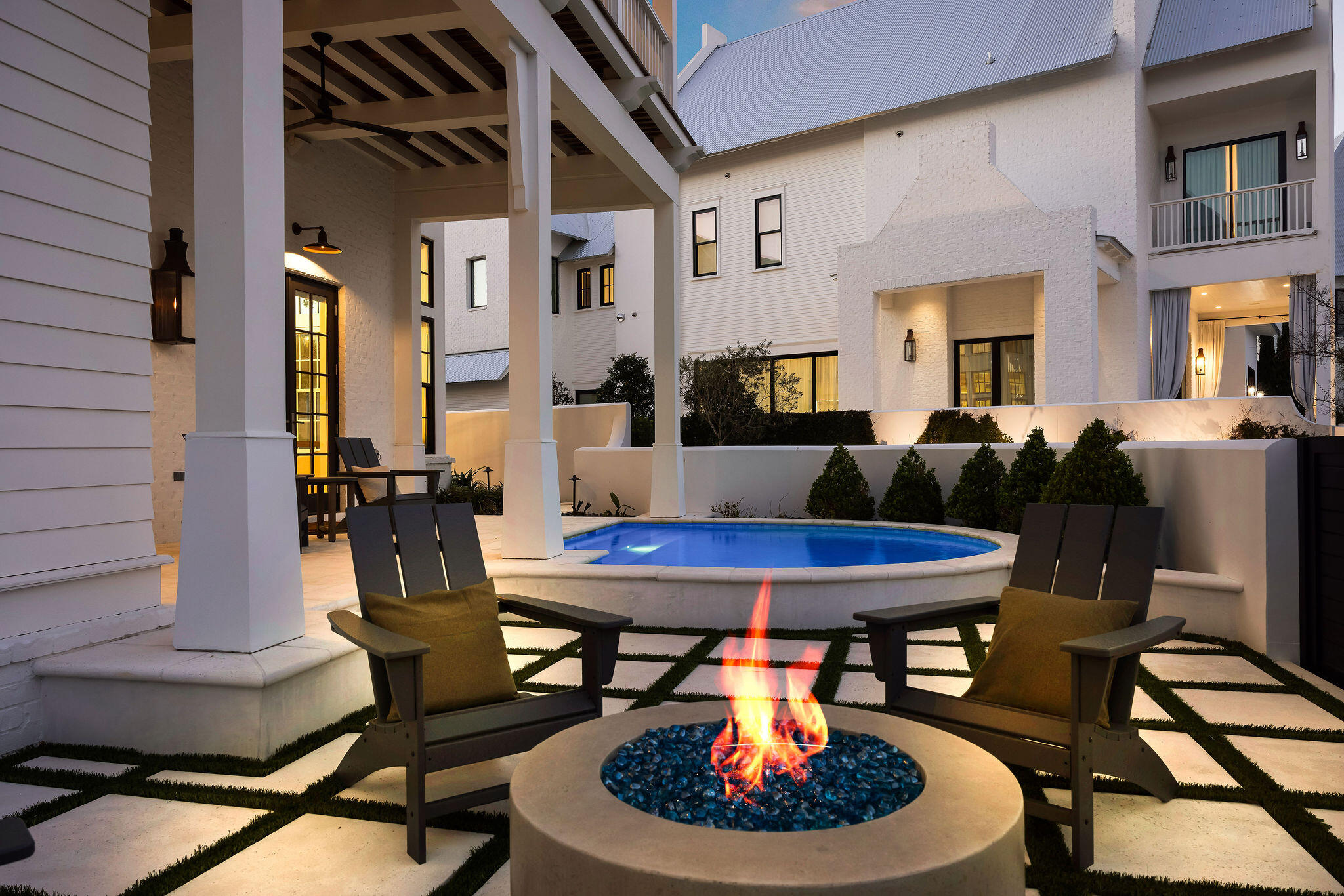 CHURCHILL OAKS - Residential