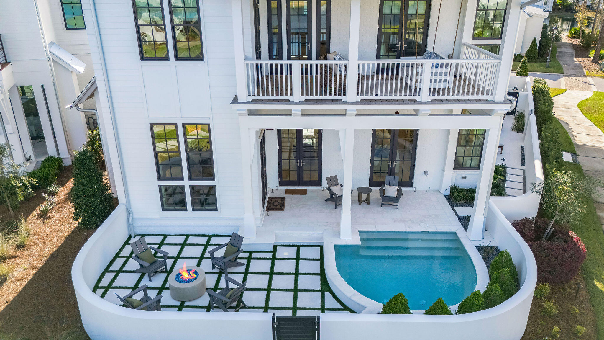 CHURCHILL OAKS - Residential