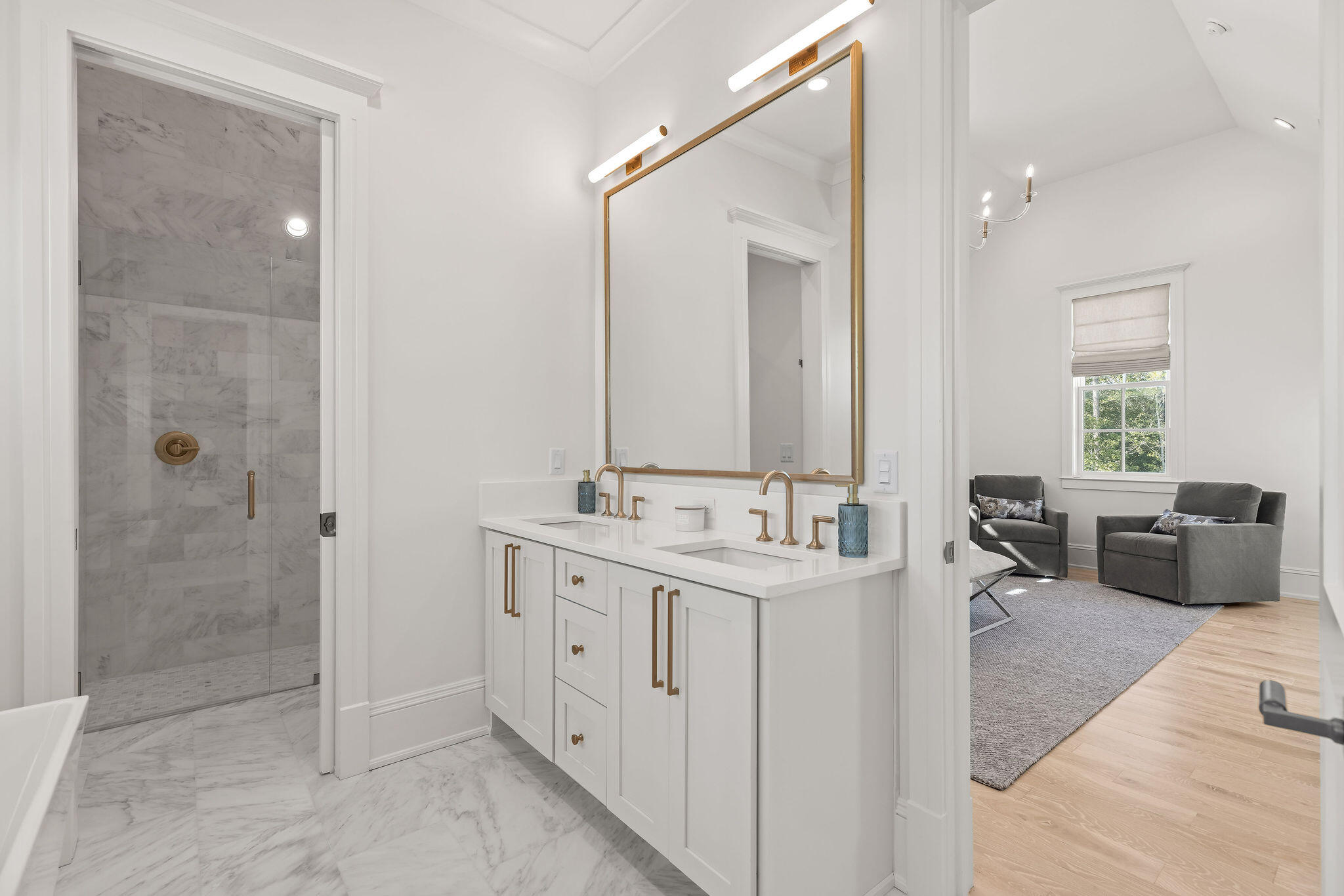 CHURCHILL OAKS - Residential