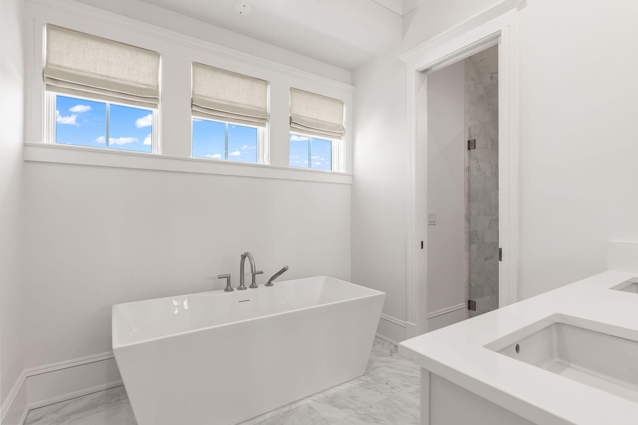 CHURCHILL OAKS - Residential