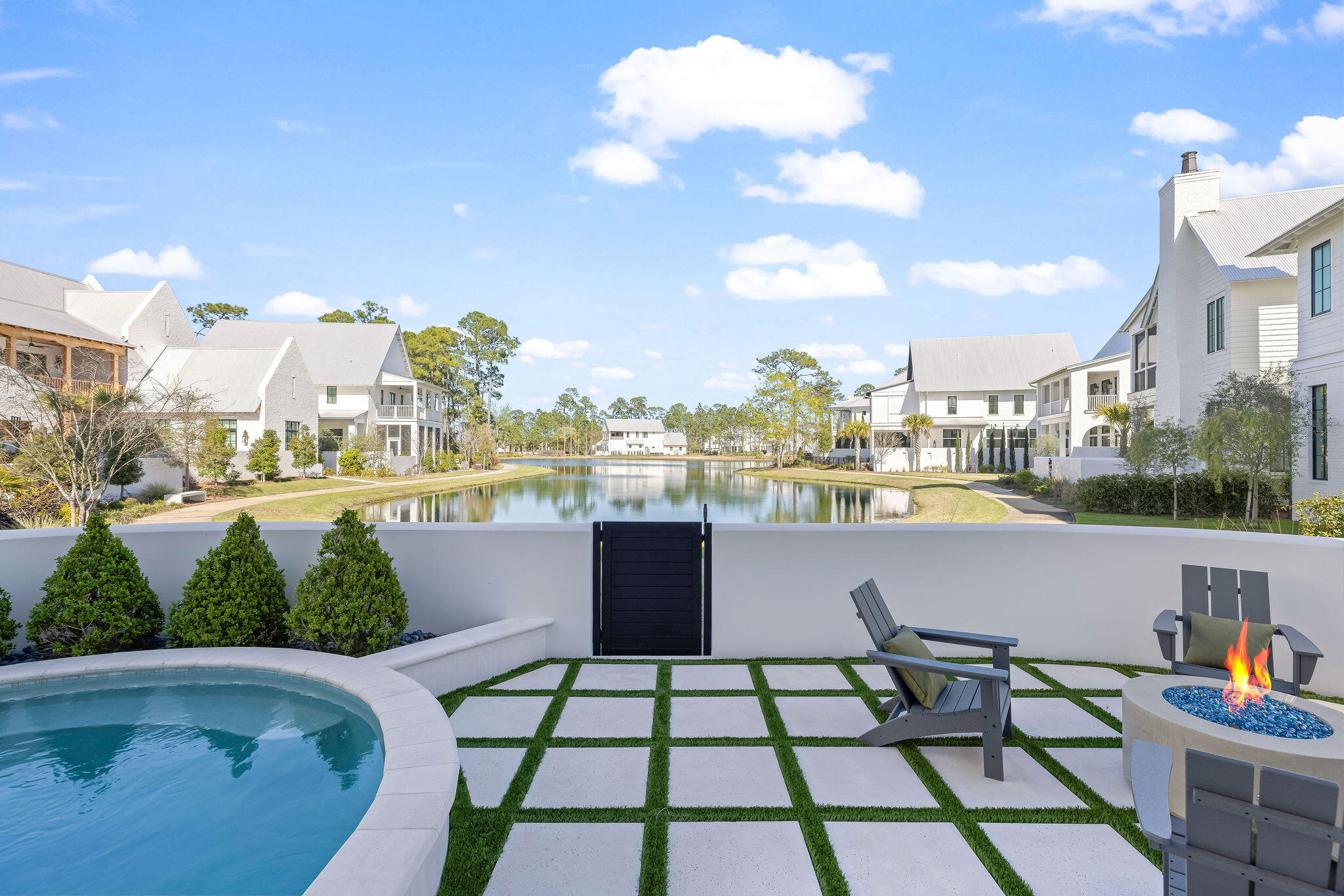 CHURCHILL OAKS - Residential