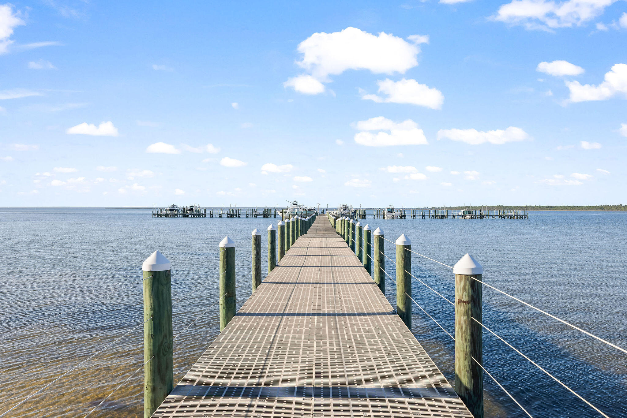 CHURCHILL OAKS - Residential