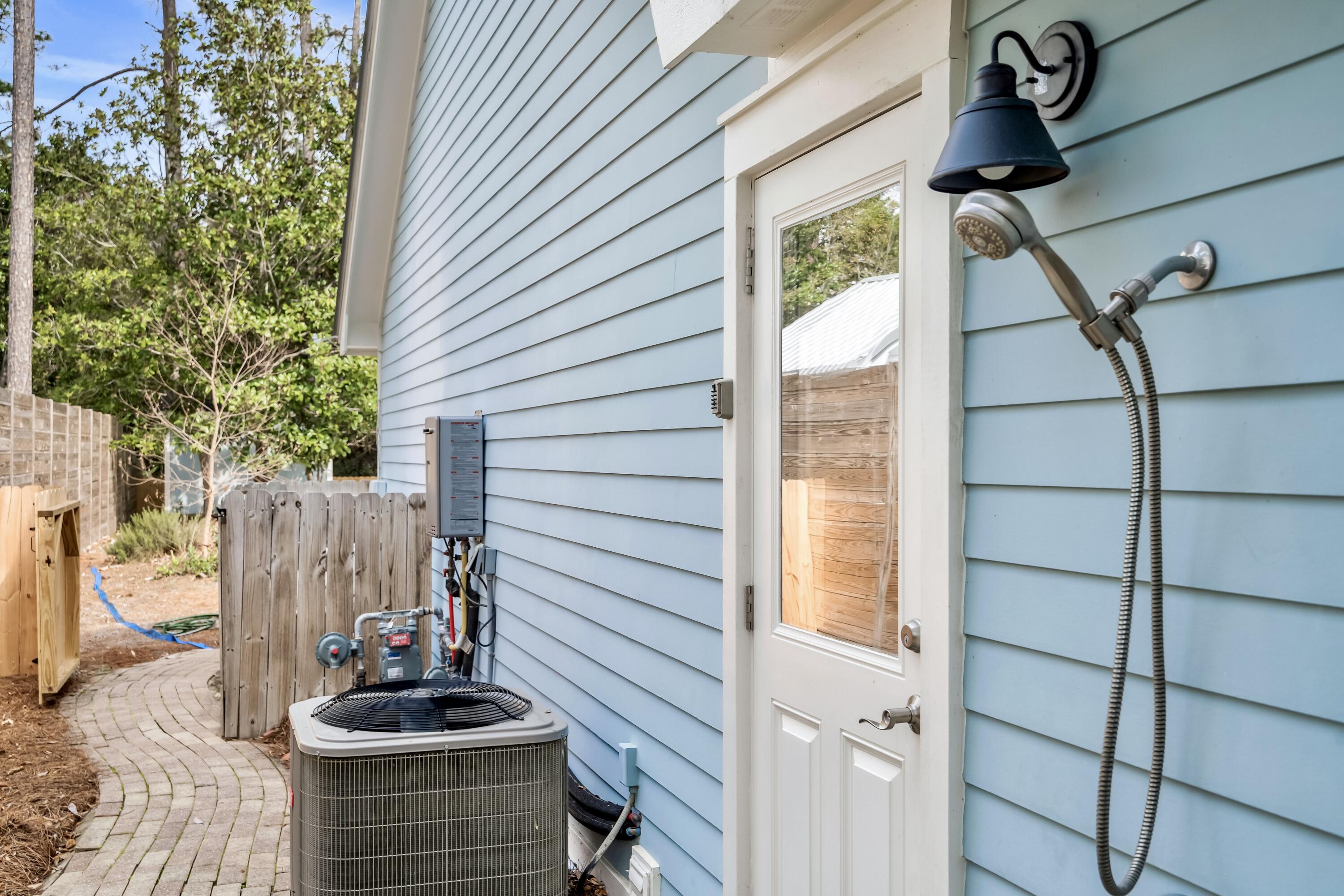 SEAGROVE SHORES 4TH ADD - Residential