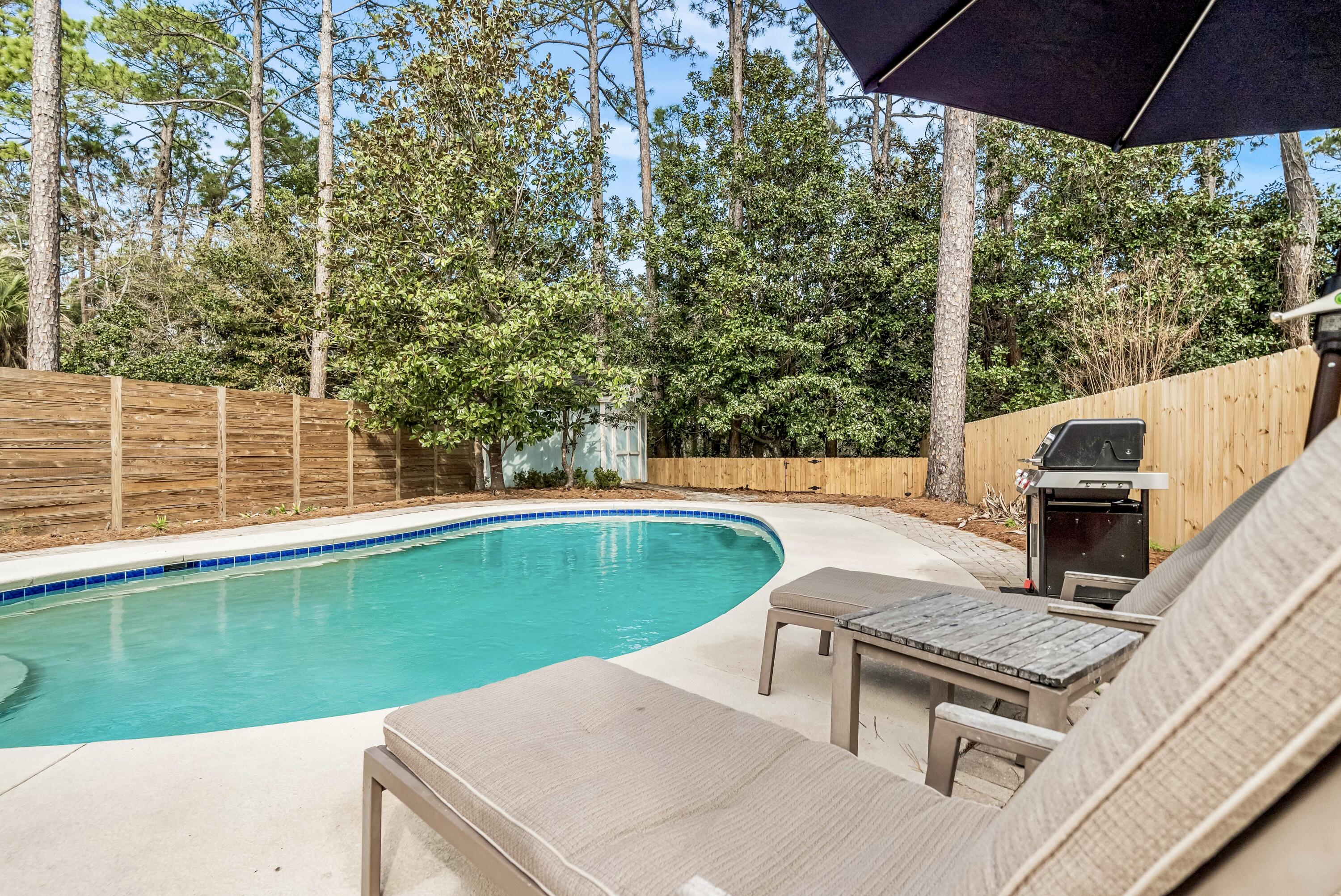 SEAGROVE SHORES 4TH ADD - Residential