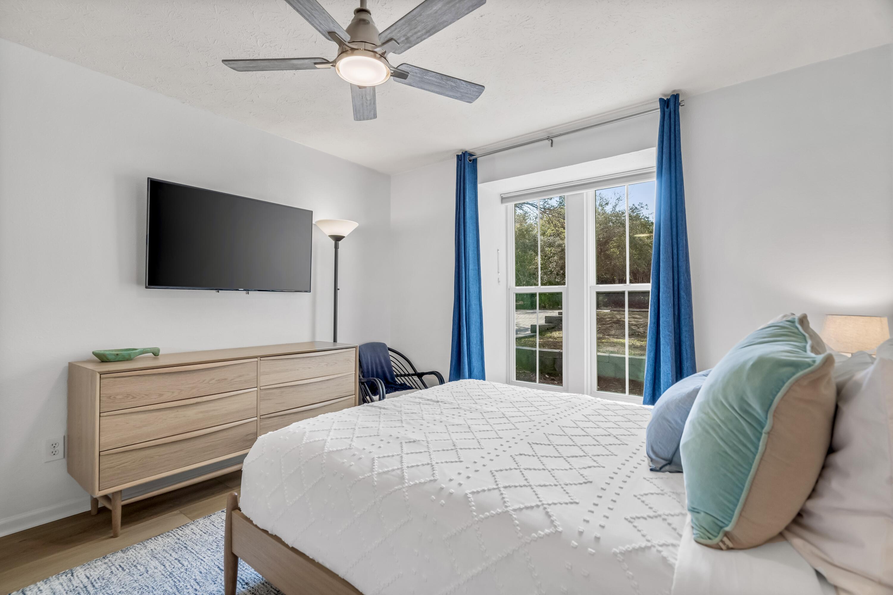 SEAGROVE SHORES 4TH ADD - Residential