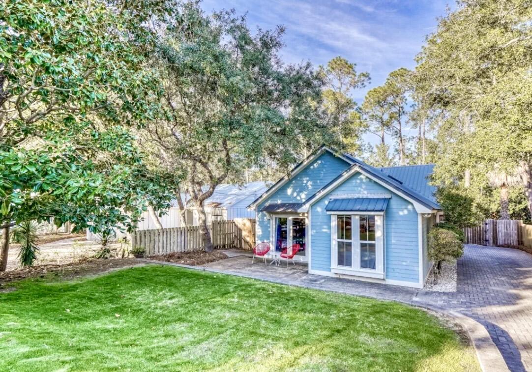 SEAGROVE SHORES 4TH ADD - Residential