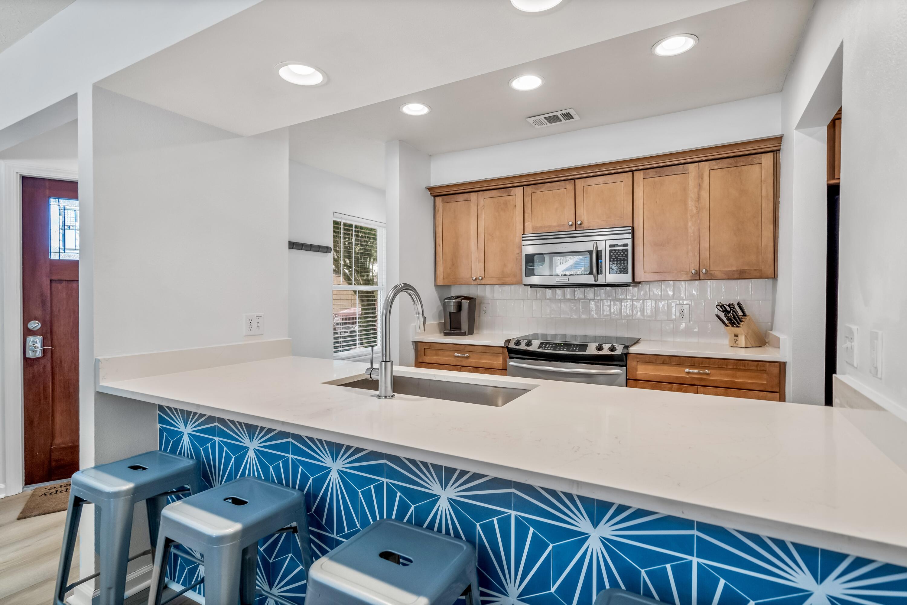 SEAGROVE SHORES 4TH ADD - Residential