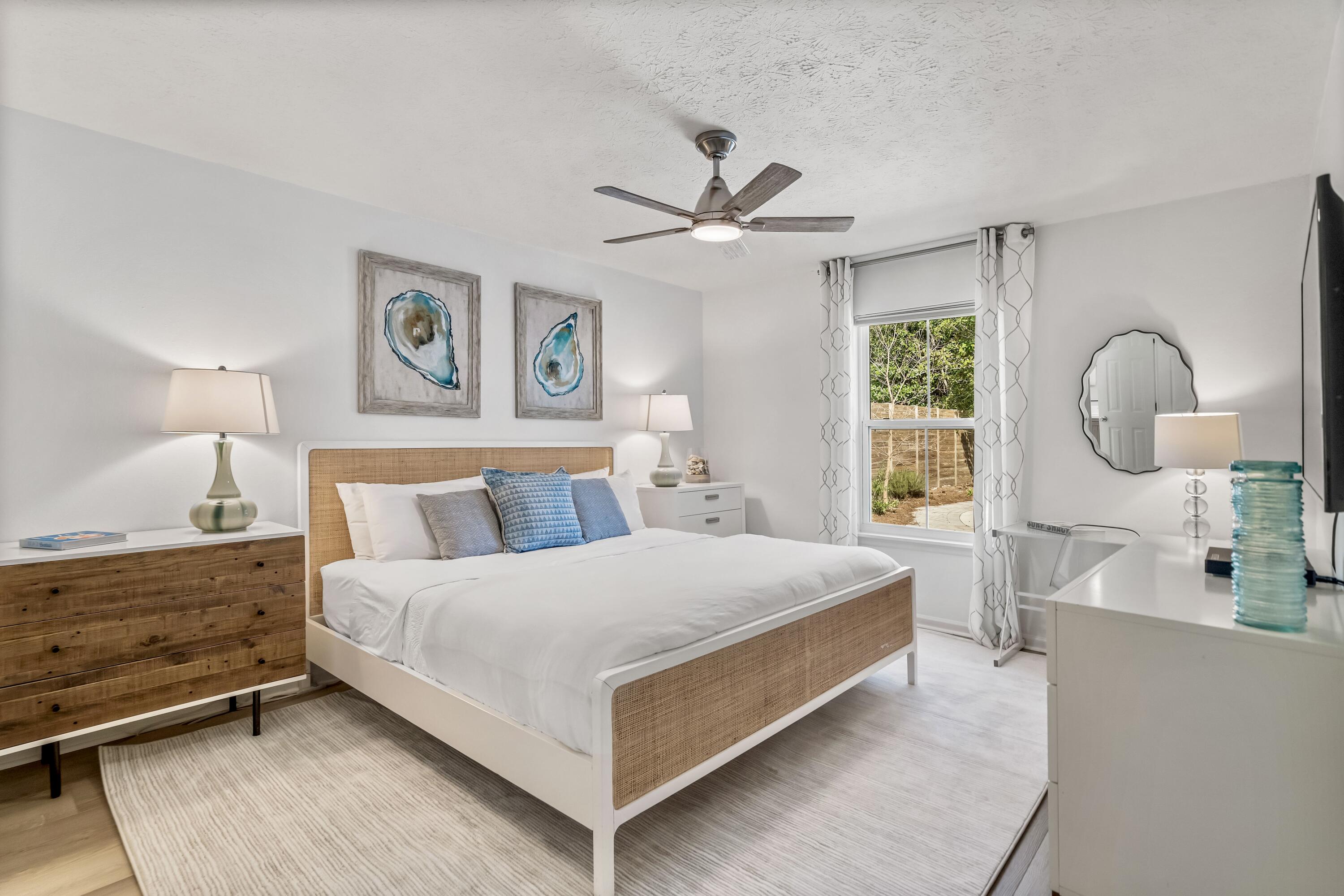 SEAGROVE SHORES 4TH ADD - Residential