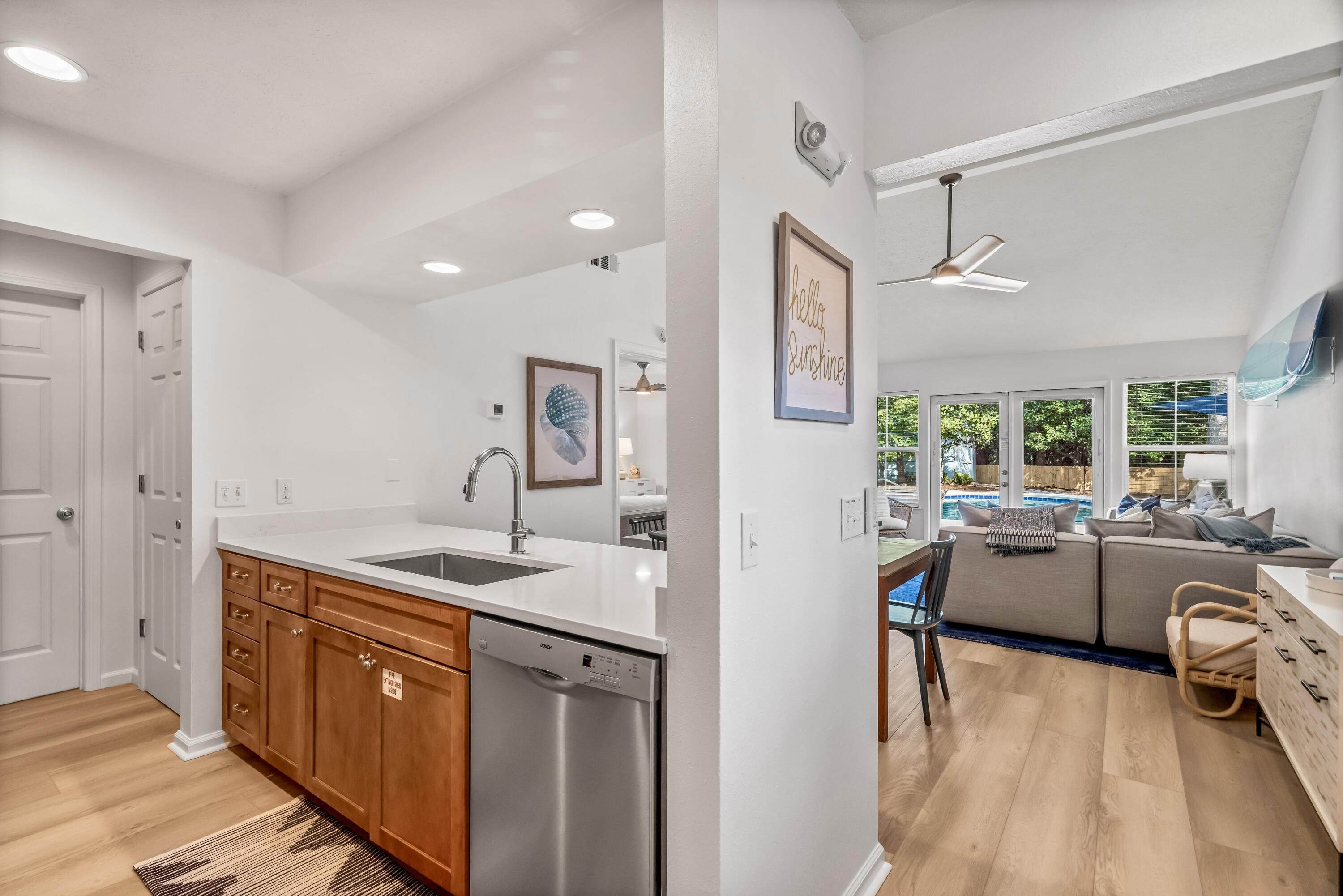 SEAGROVE SHORES 4TH ADD - Residential