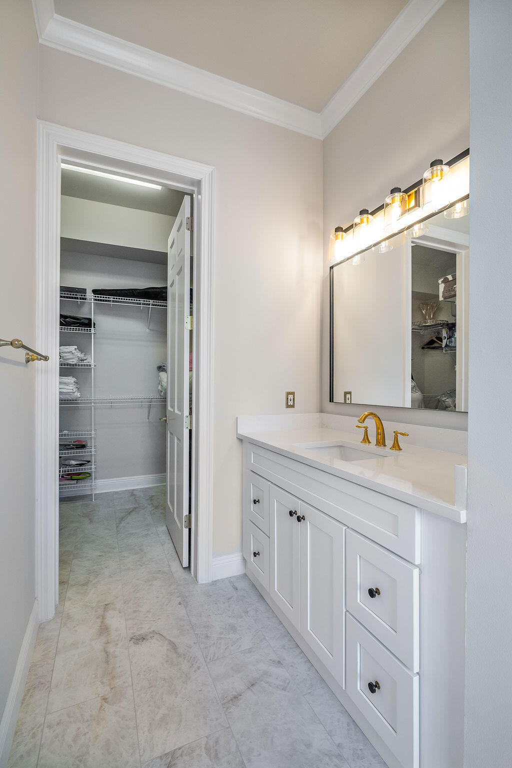 BURNT PINE - Residential