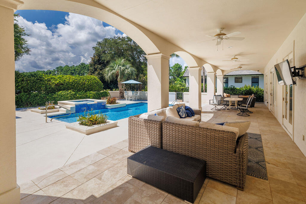 BURNT PINE - Residential