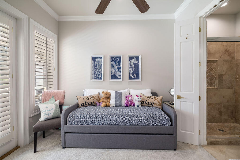 BURNT PINE - Residential