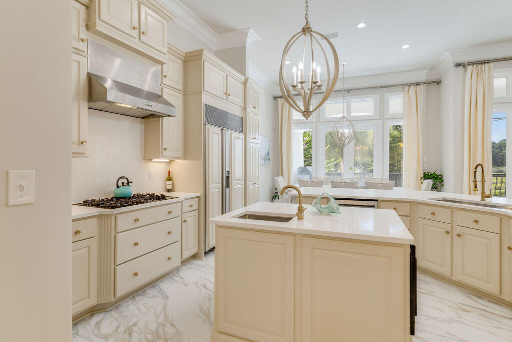 BURNT PINE - Residential