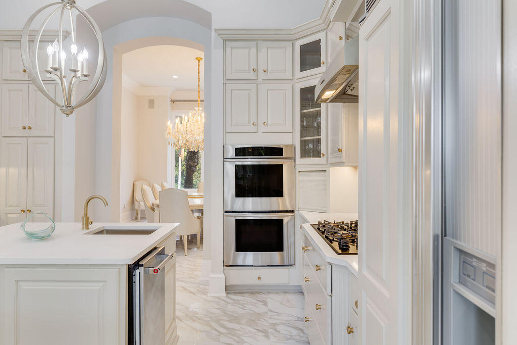 BURNT PINE - Residential