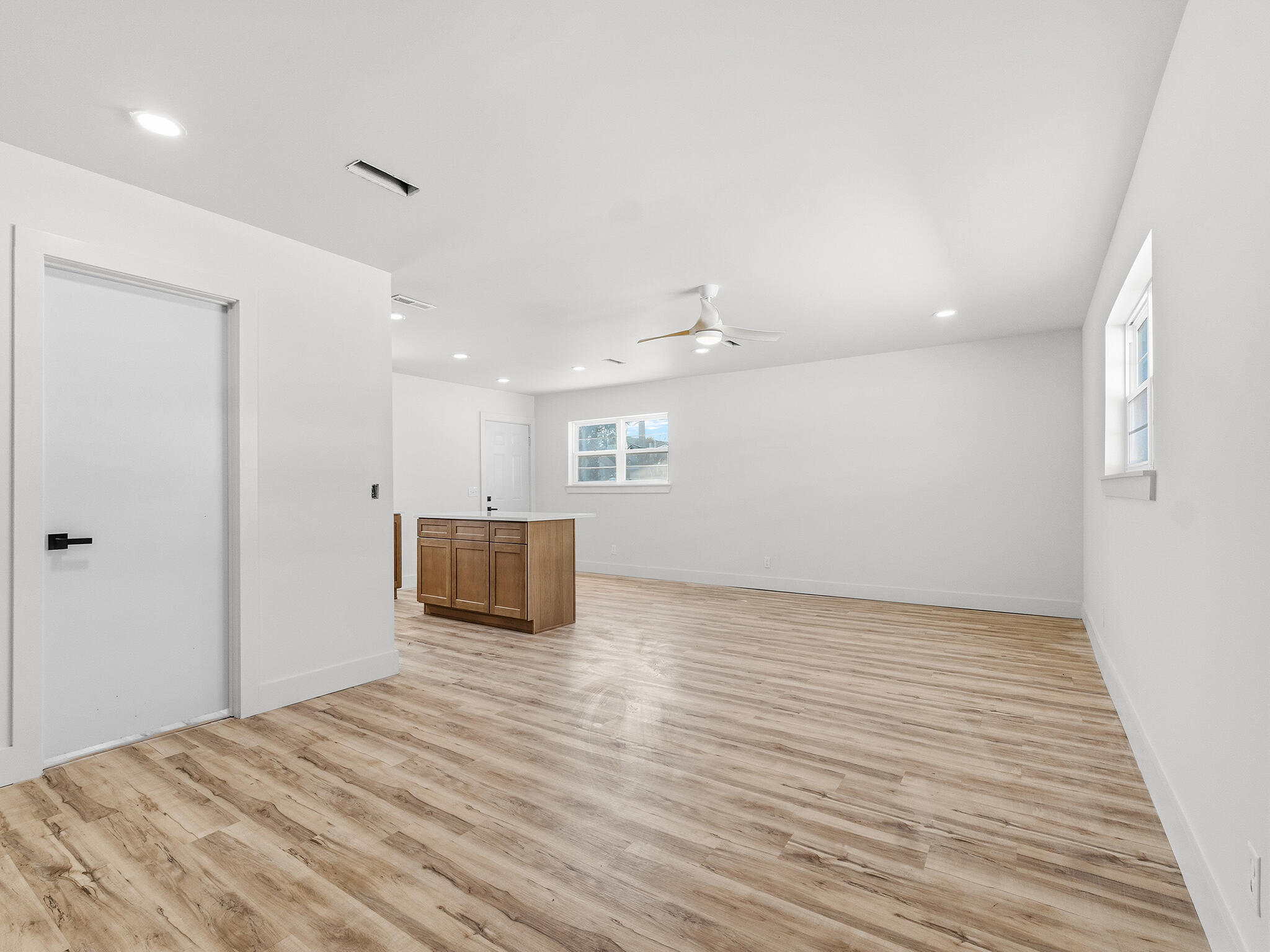 HOLIDAY BEACH UNIT 01 - Residential