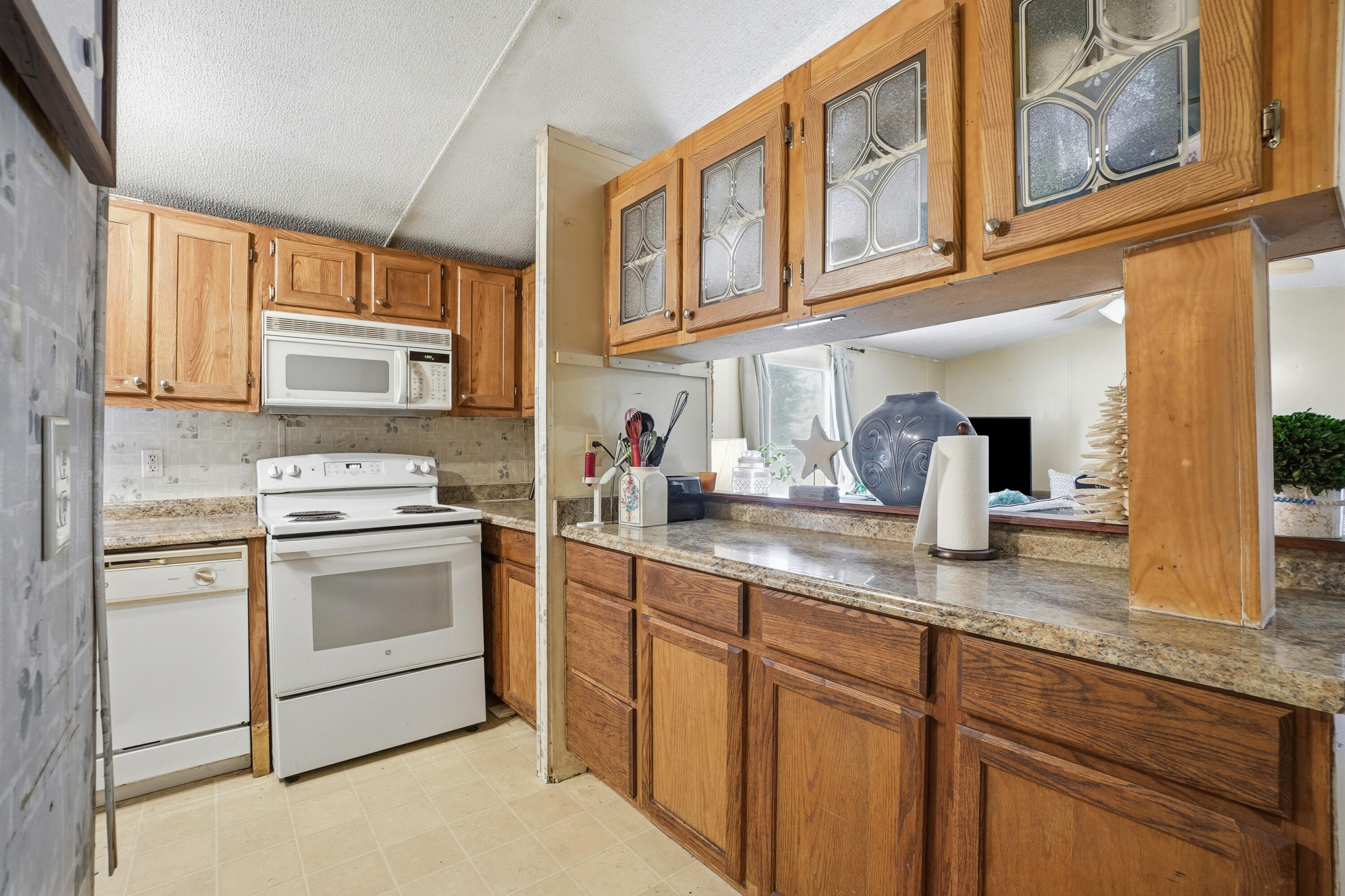 OAKWOOD HILLS UNIT 1 - Residential