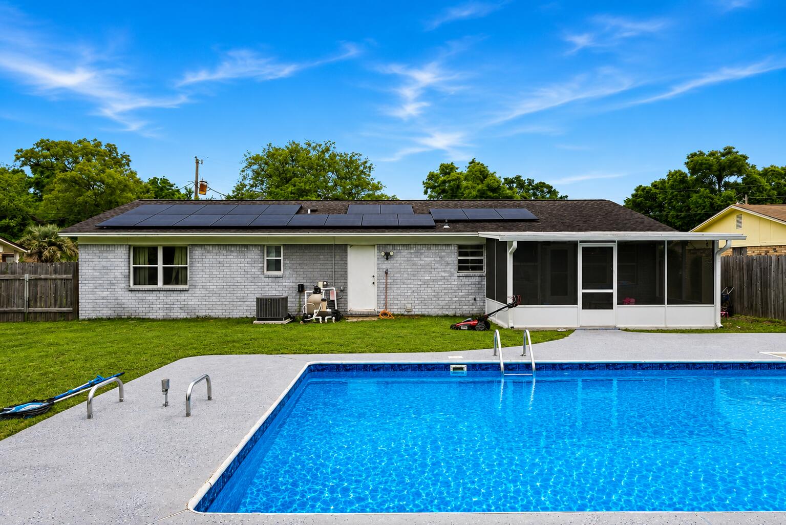 PINE FOREST HEIGHTS - Residential