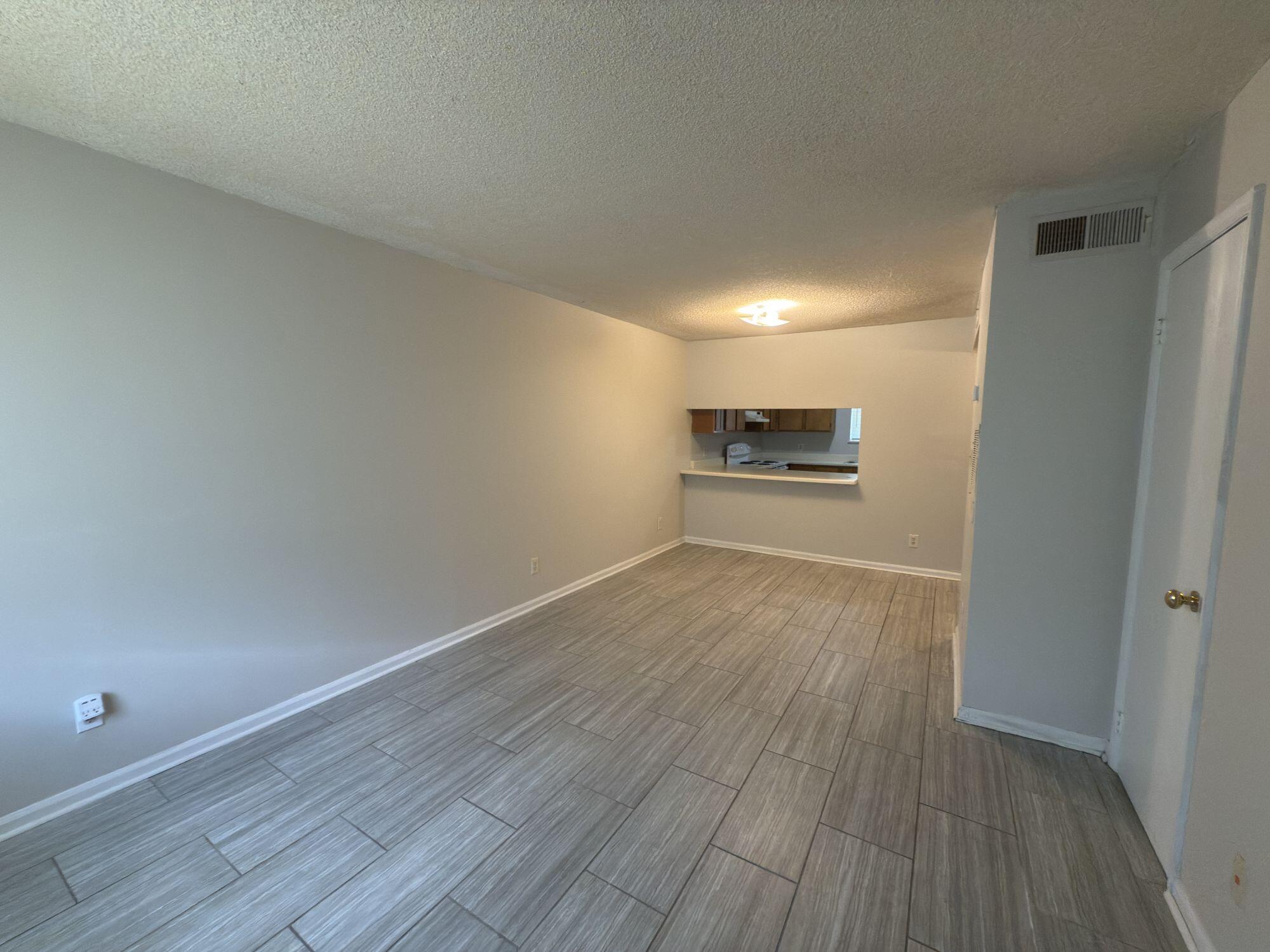 DEER RUN - Residential Lease