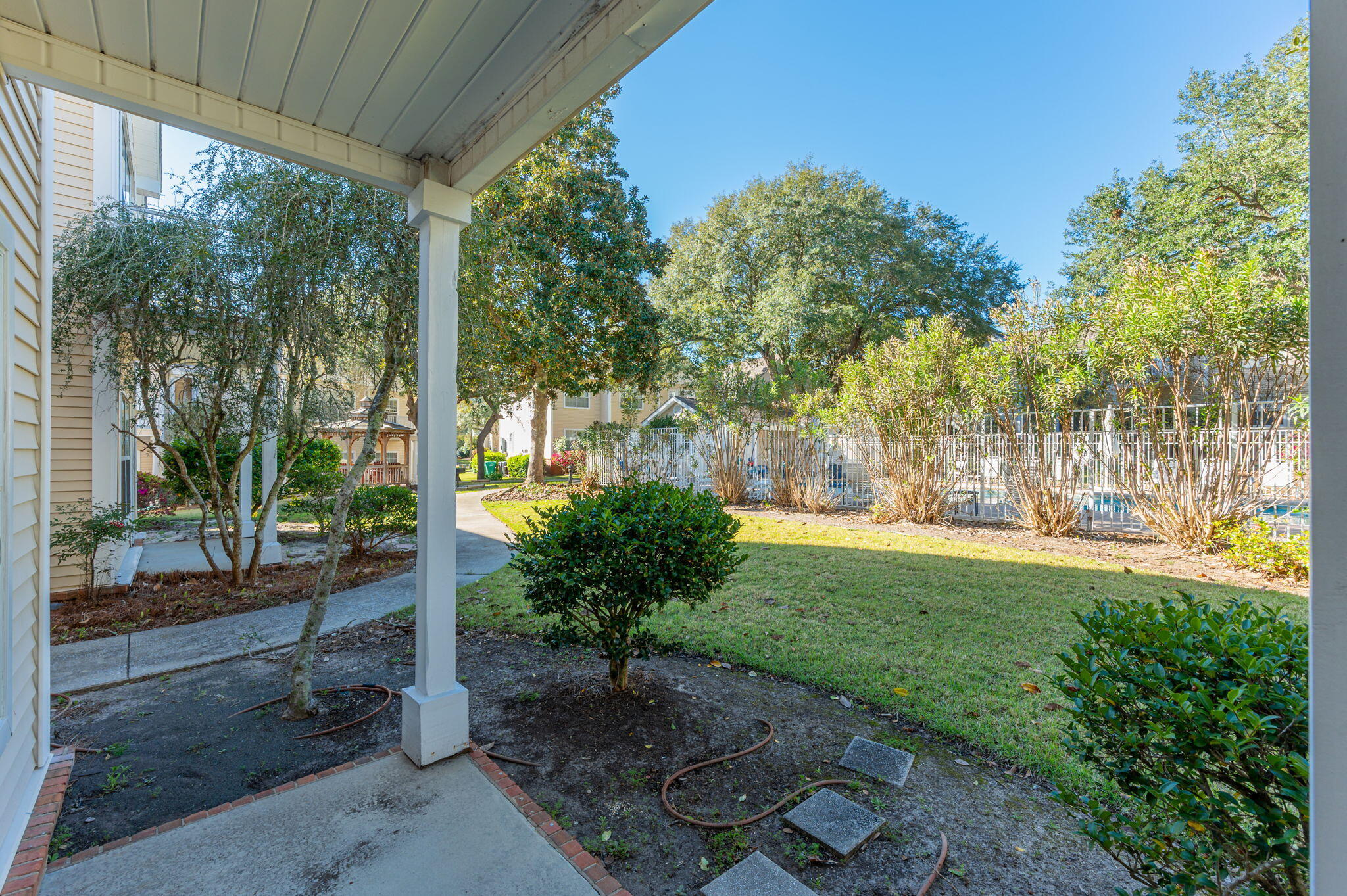 THE OAKS AT NICEVILLE - Residential Lease