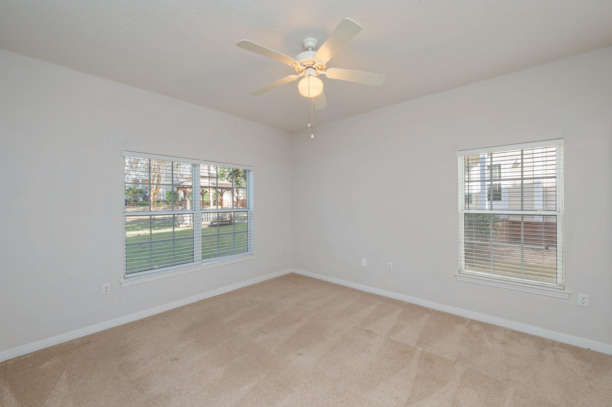 THE OAKS AT NICEVILLE - Residential Lease