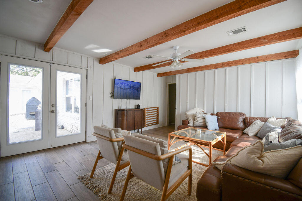 PINEGLADES - Residential