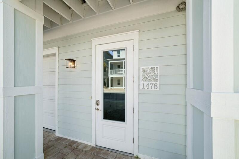 BY THE SEA - Residential