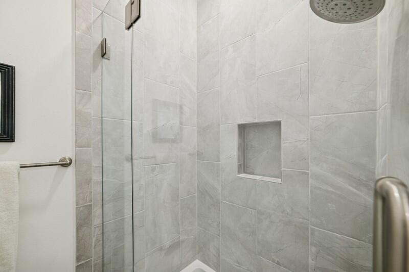 BY THE SEA - Residential