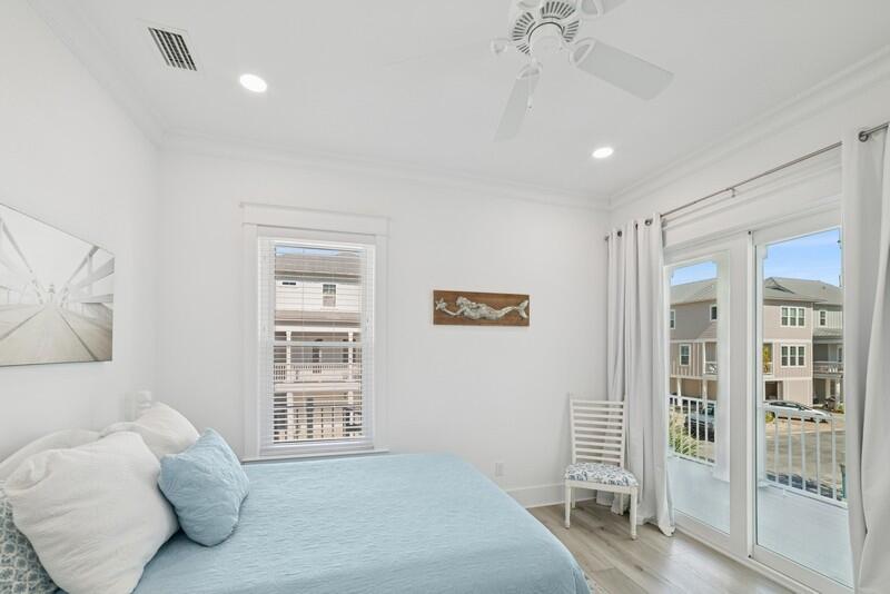 BY THE SEA - Residential