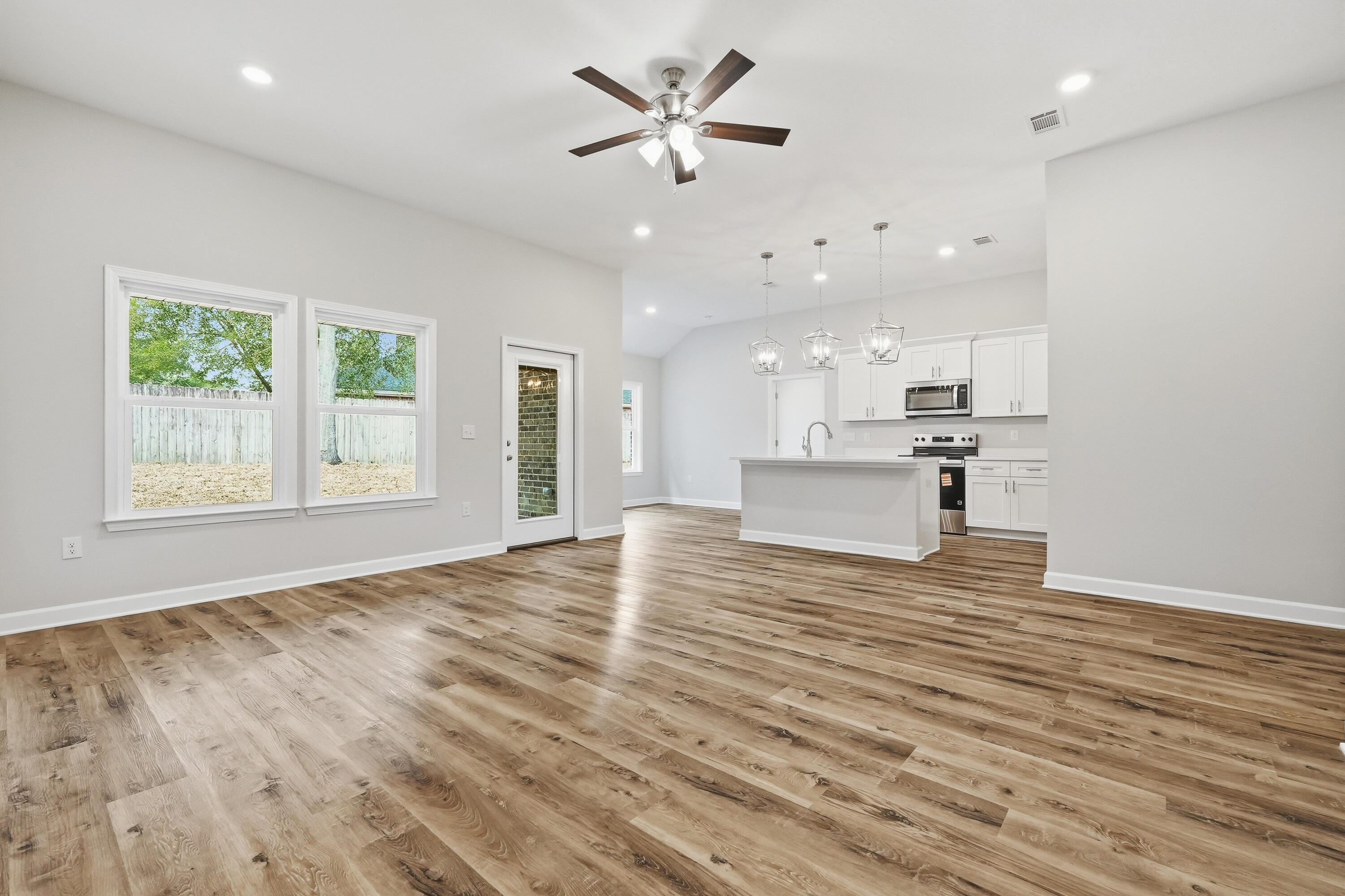 SILVER OAKS PH 1 - Residential