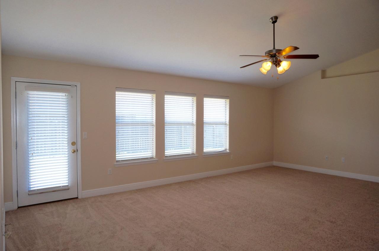 BAY PINES - Residential