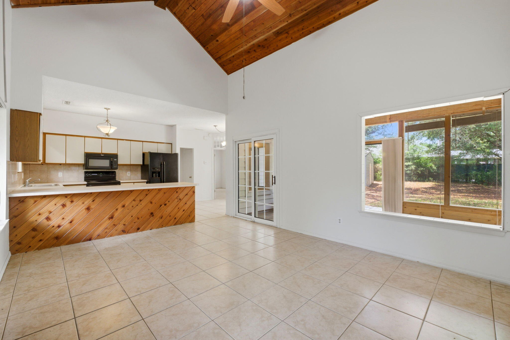 HOLLEY BY THE SEA - Residential