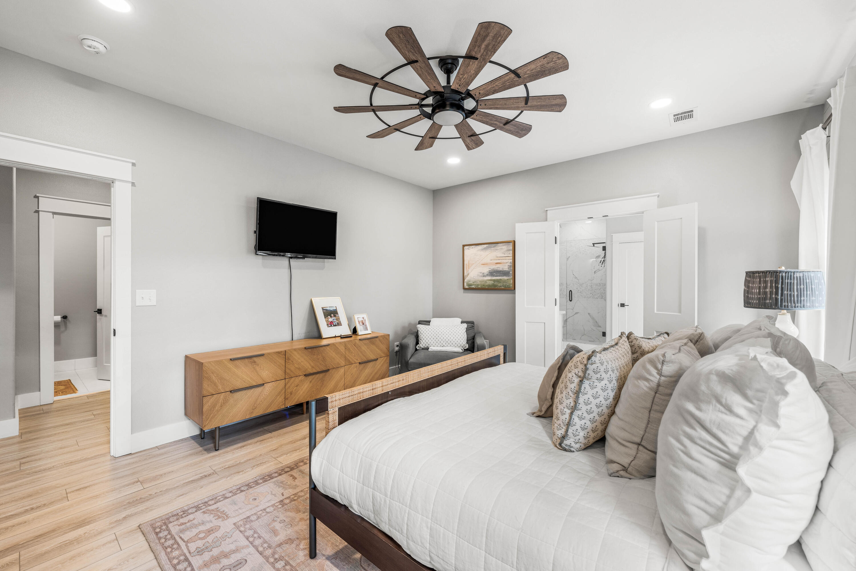 GRAYTON BAYOU - Residential