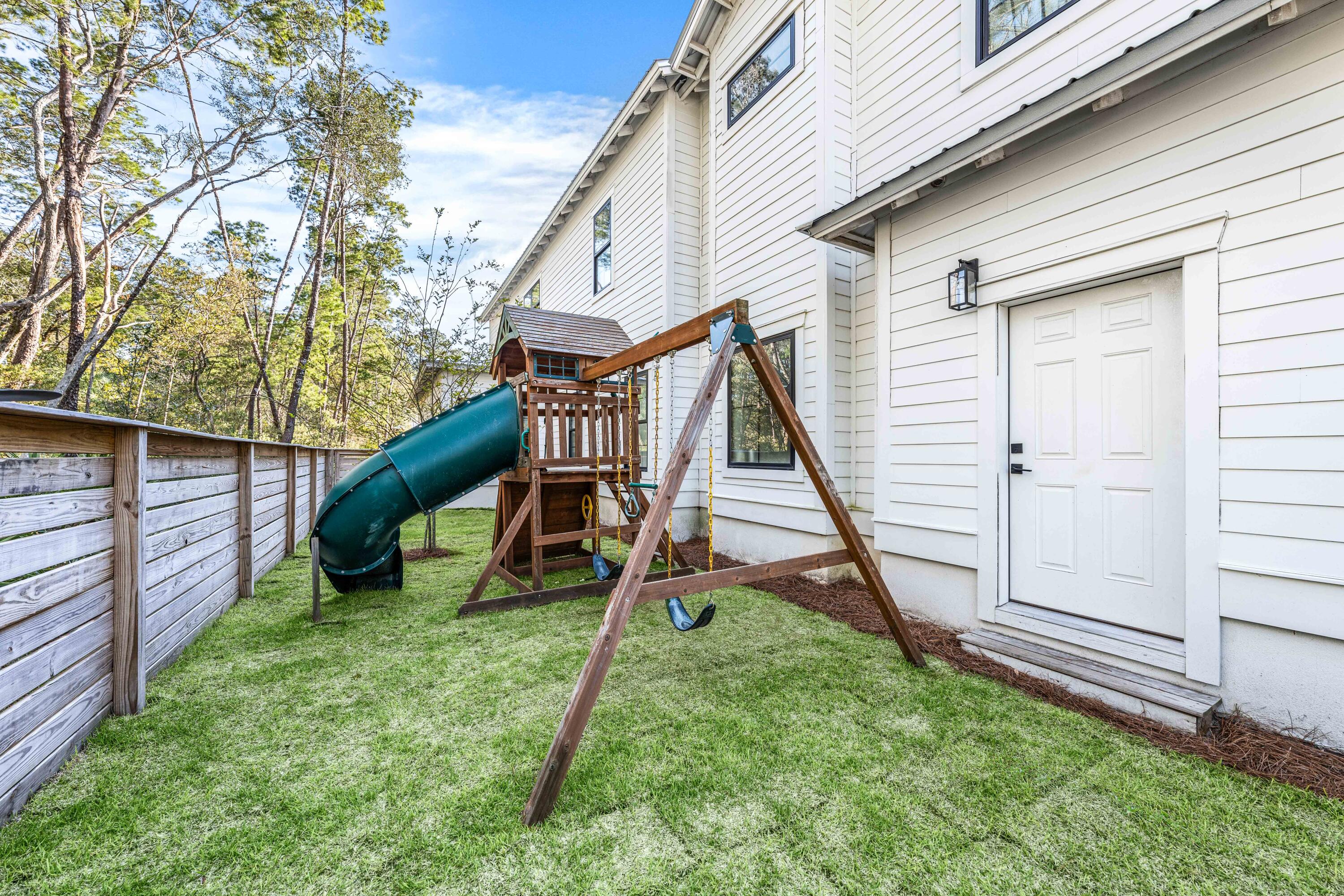 GRAYTON BAYOU - Residential