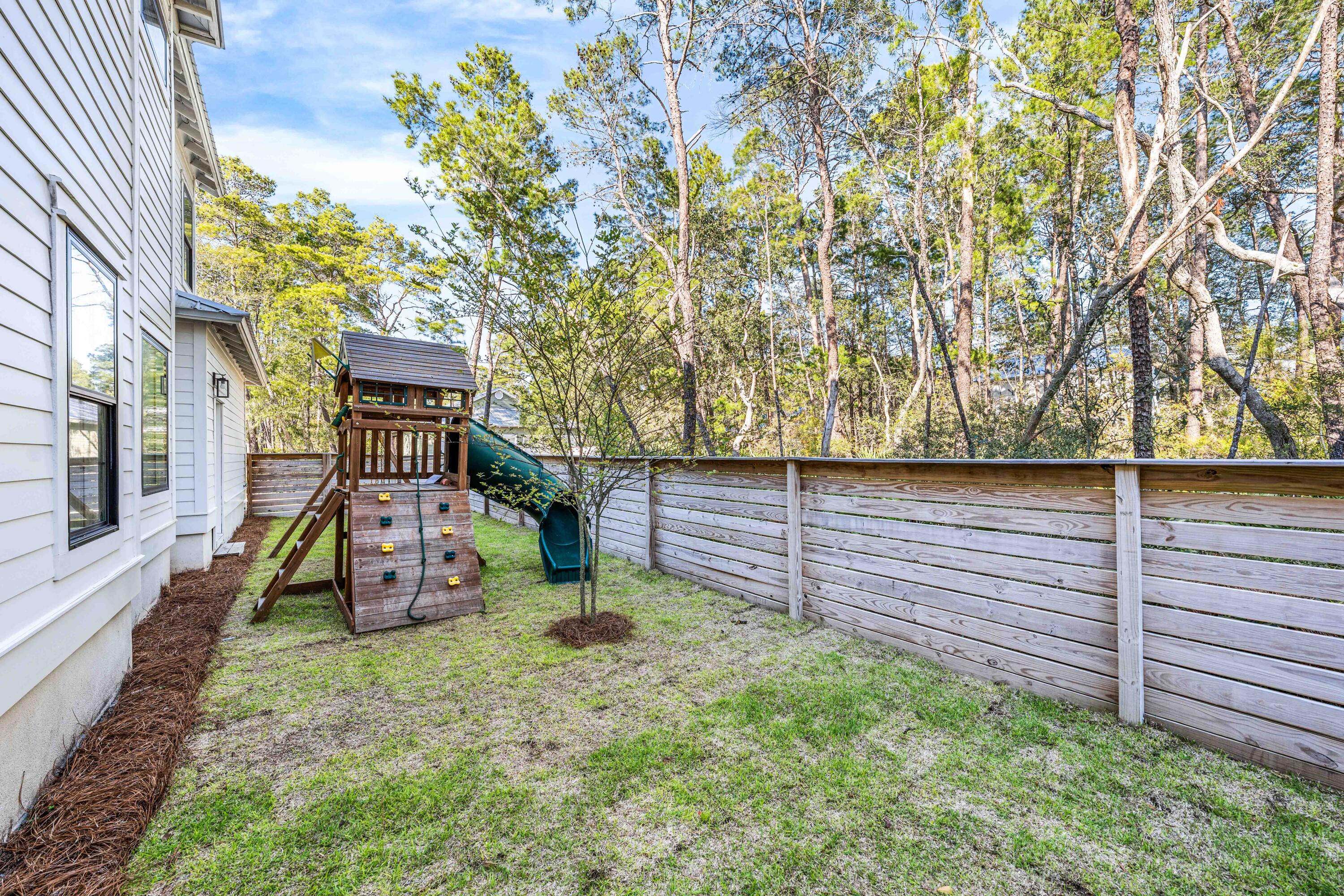 GRAYTON BAYOU - Residential