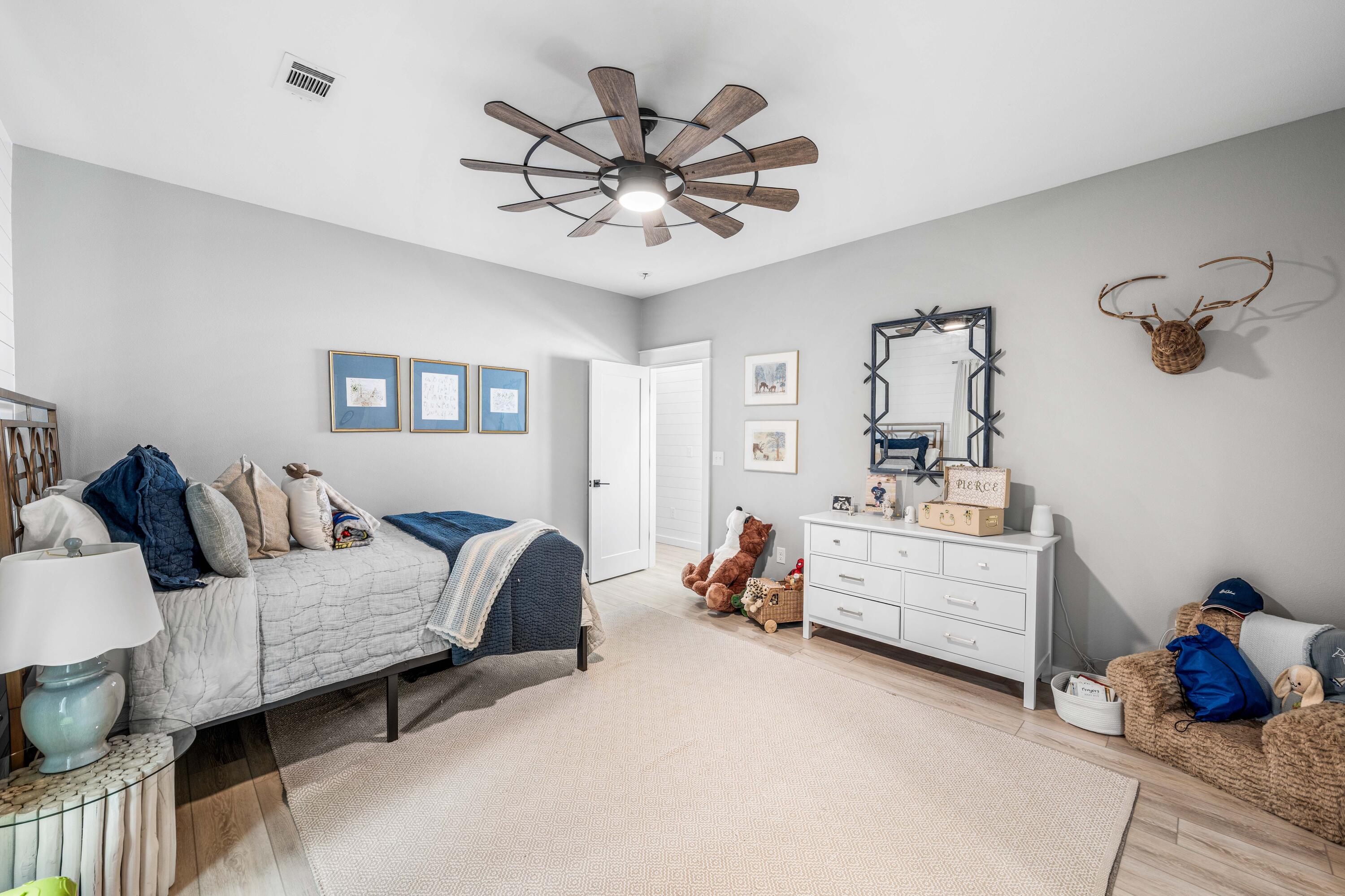 GRAYTON BAYOU - Residential