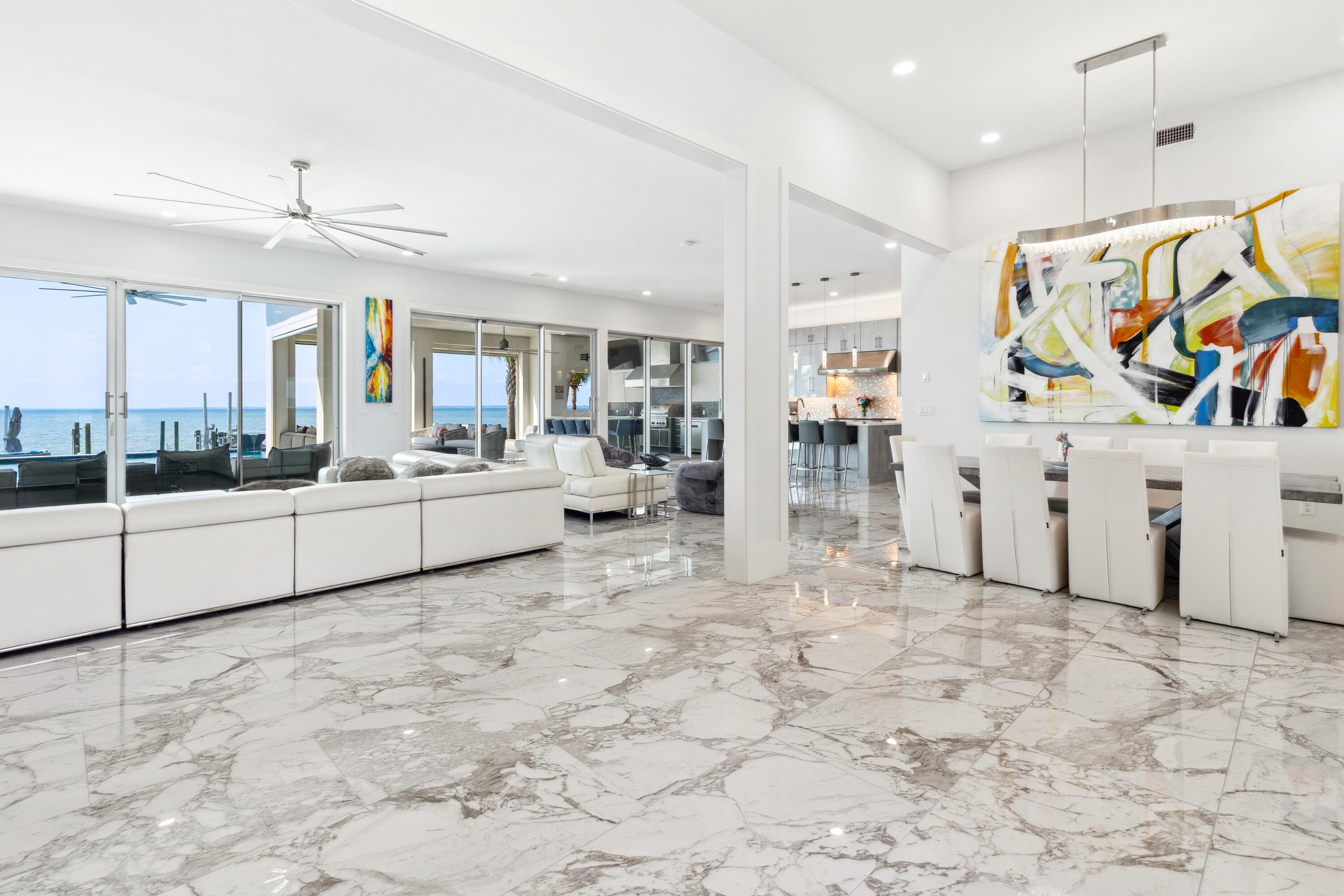 BURNT PINE - Residential