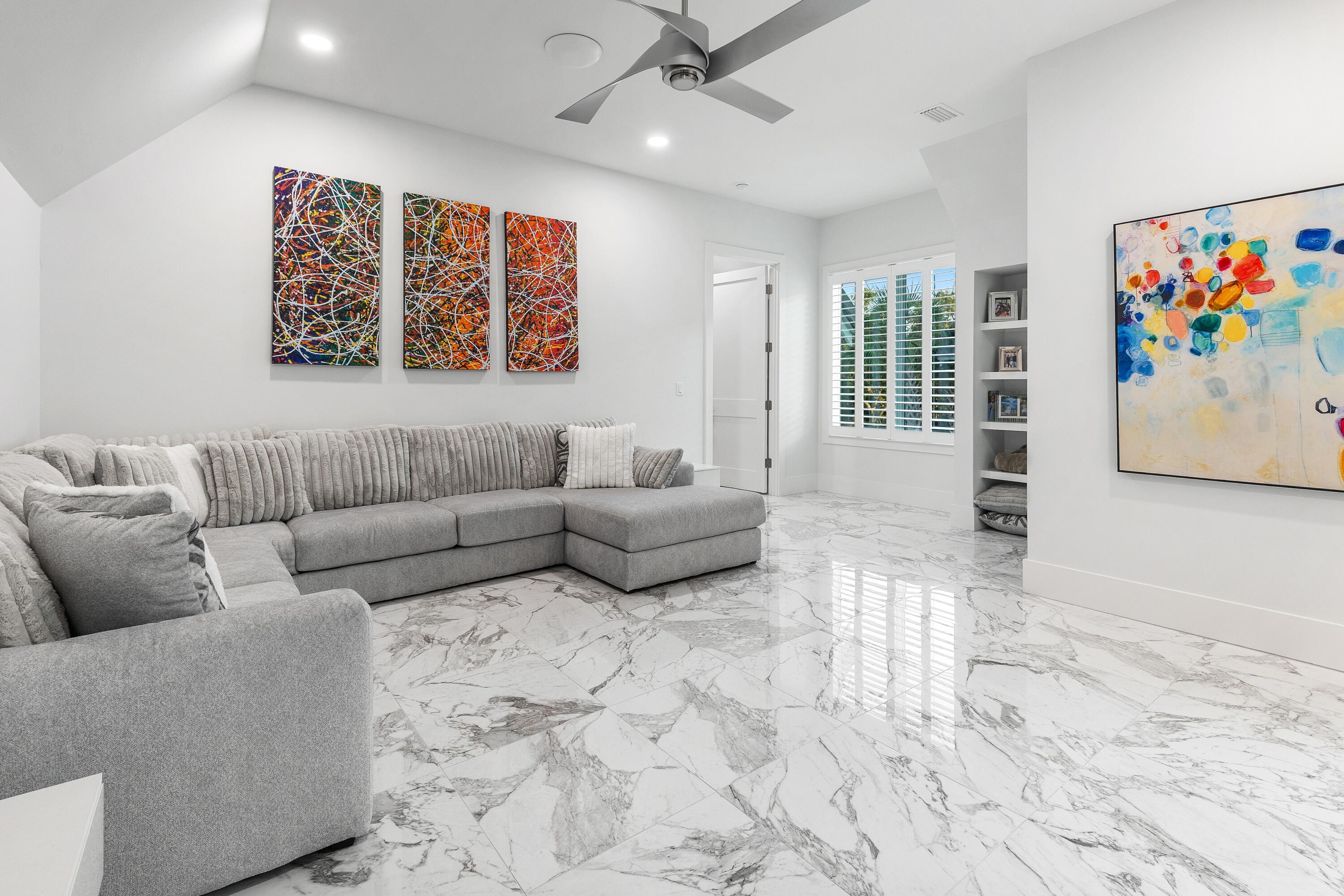 BURNT PINE - Residential