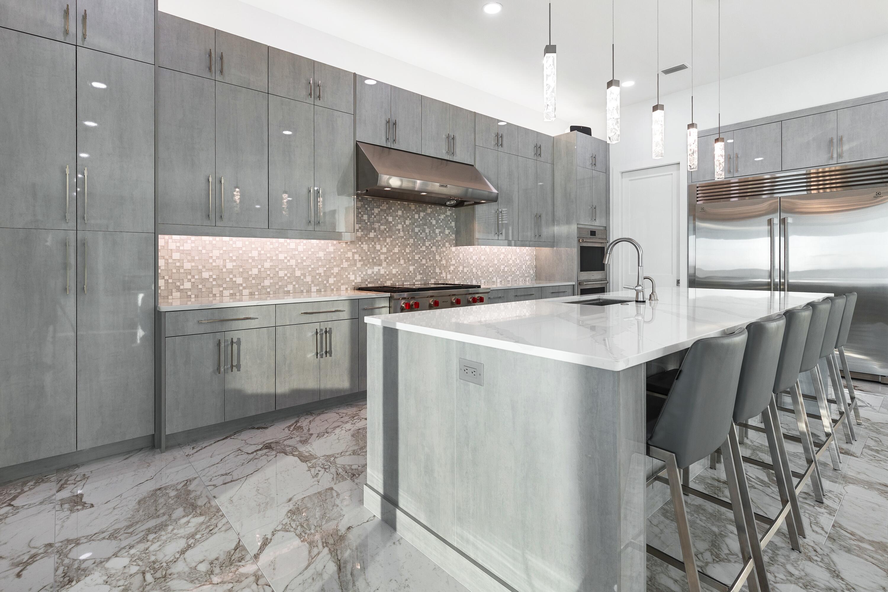 BURNT PINE - Residential