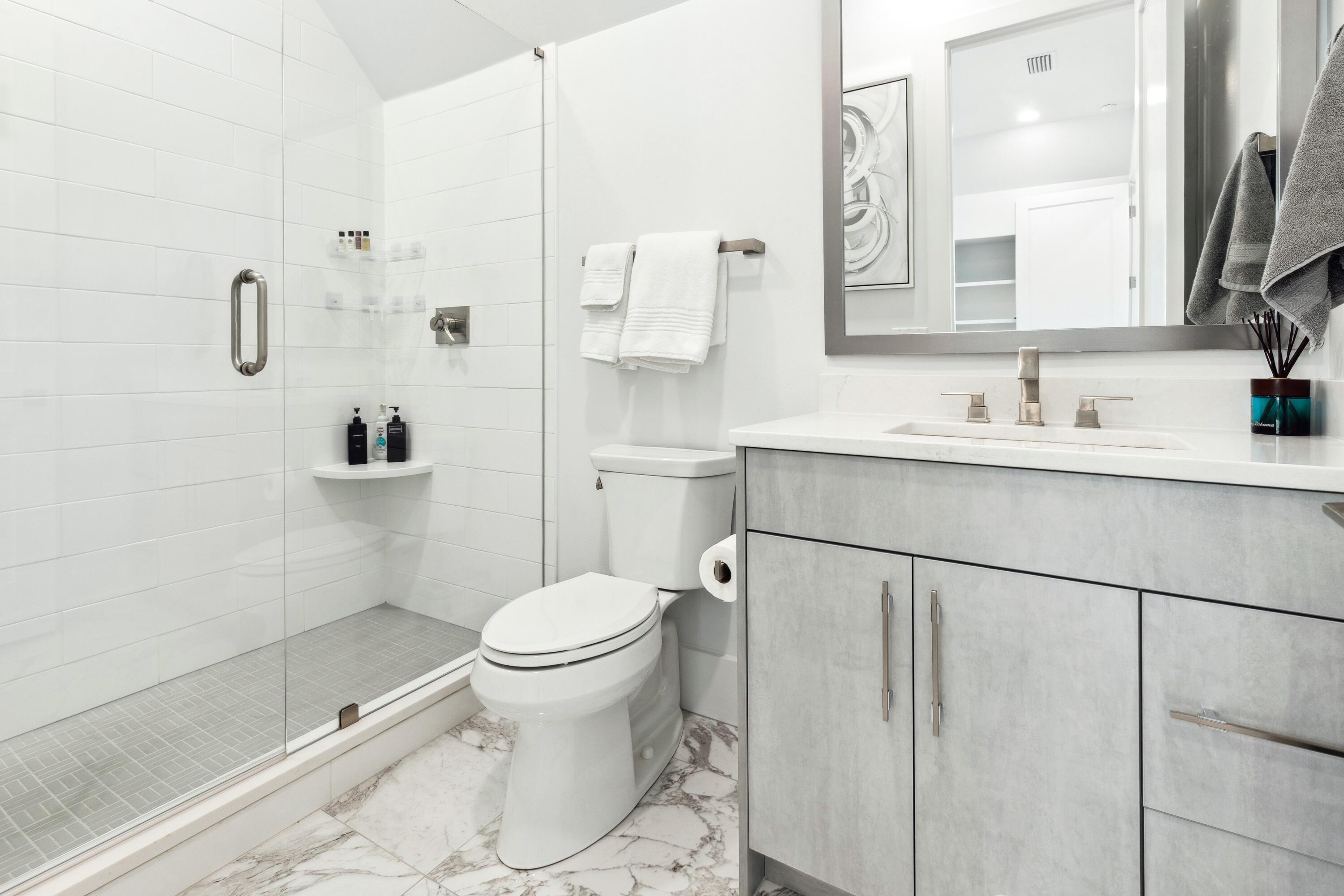 BURNT PINE - Residential