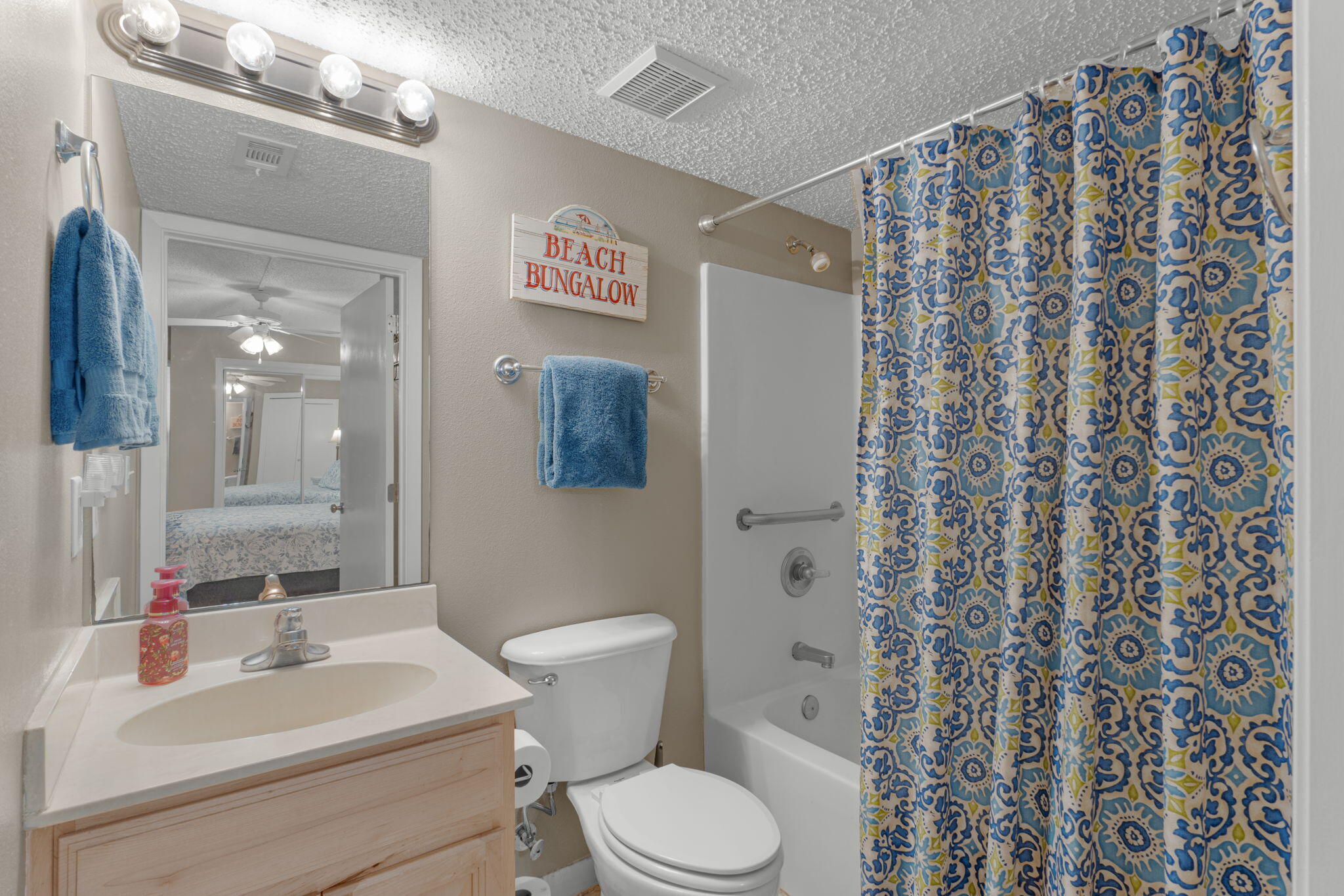 ISLAND ECHO CONDO - Residential