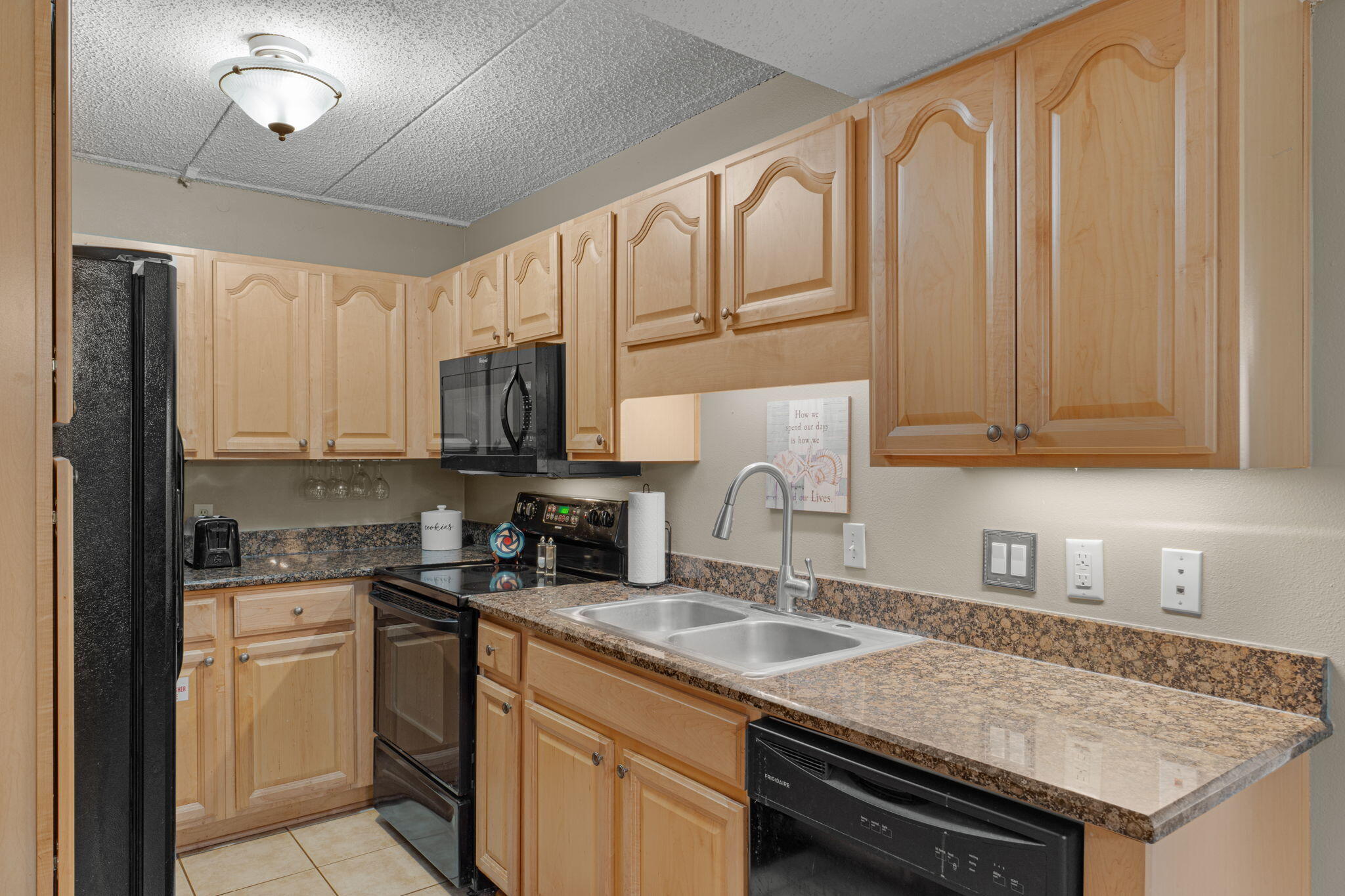 ISLAND ECHO CONDO - Residential