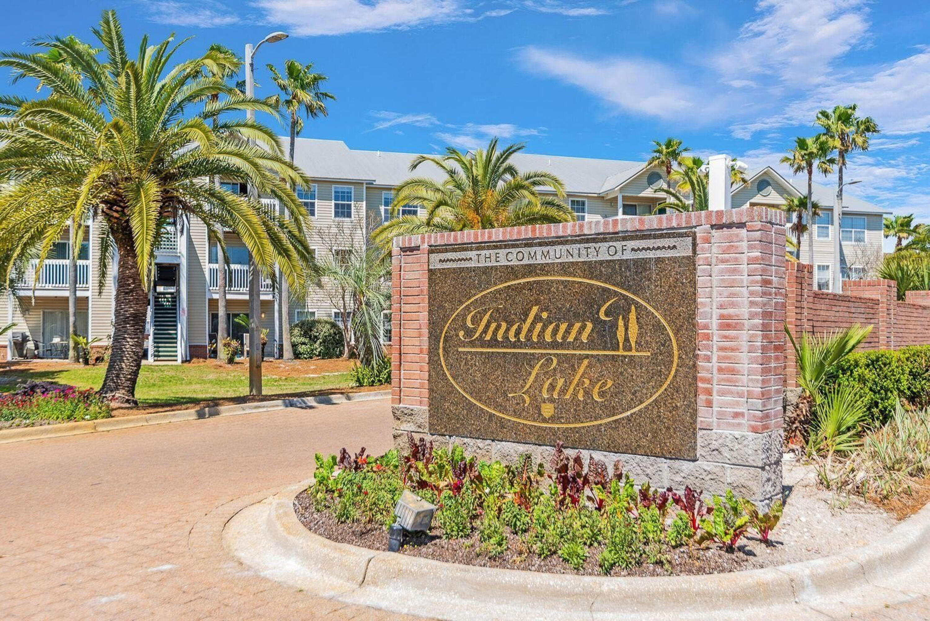 INDIAN LAKE - Residential