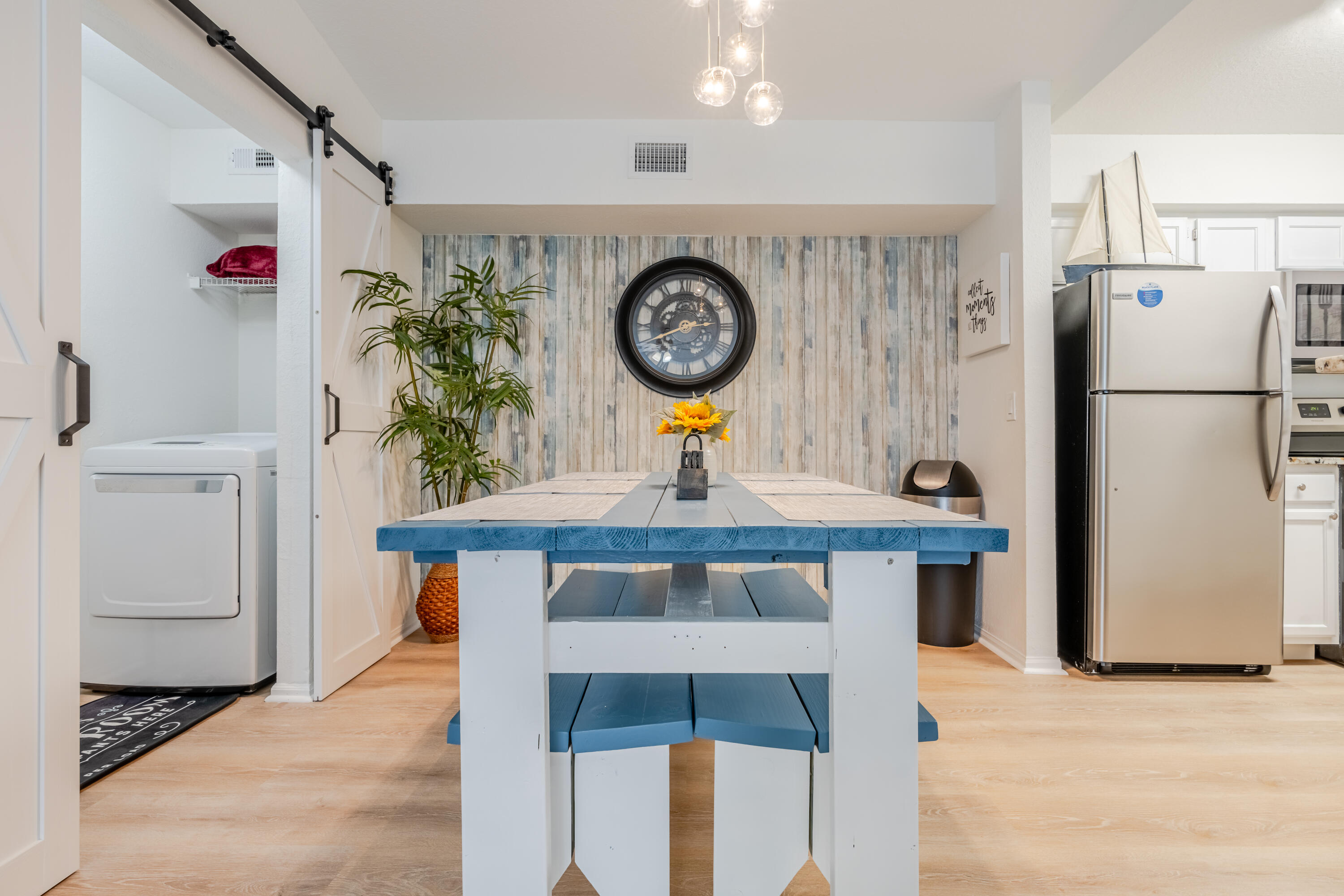 INDIAN LAKE - Residential