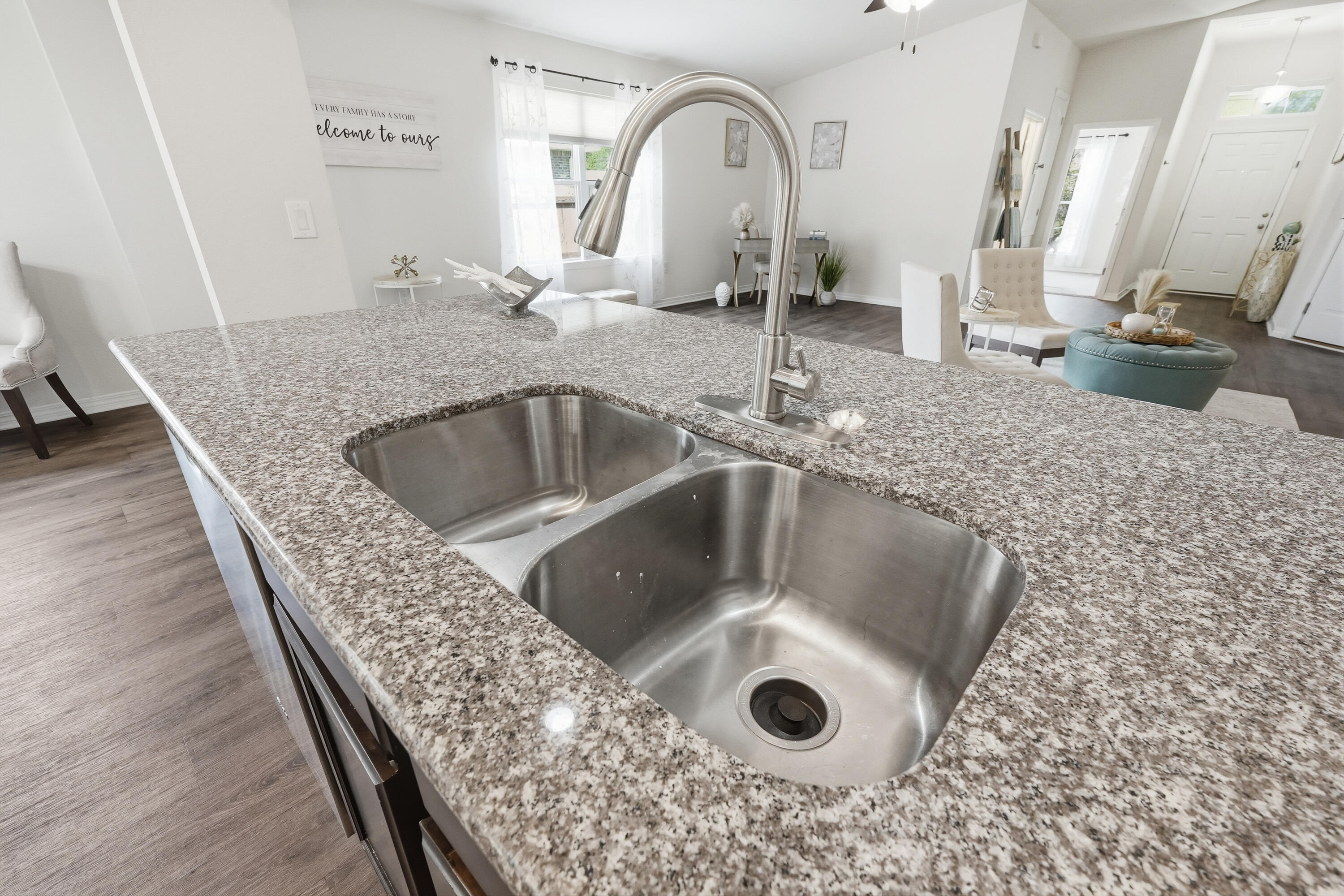 NAVARRE S/D 2ND ADDN - Residential