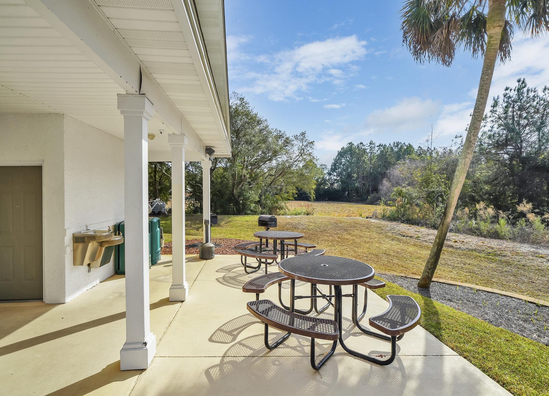 THE FLORIDA CLUB - Residential